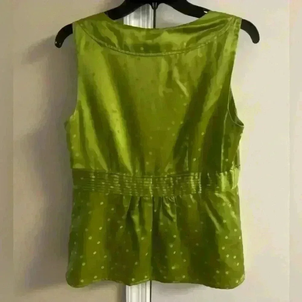 Ann‎ Taylor blouse sleeveless silk blend polka dotted v neck 8 Petite. NWT
